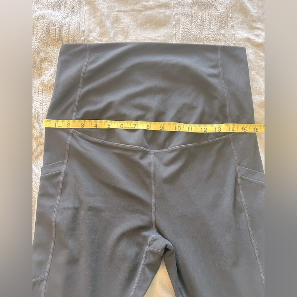 Fabletics PureLuxe High-Waisted Maternity 7/8 Legging size Large - Picture 9 of 9